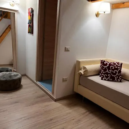 Appartamentino Louis 4* カリアリ